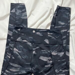 Victoria's Secret Black and Gray Marble-Print Leggings